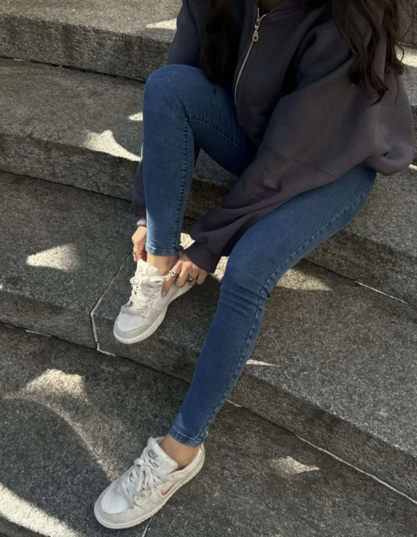 Jean Elastizado Liso de Mujer