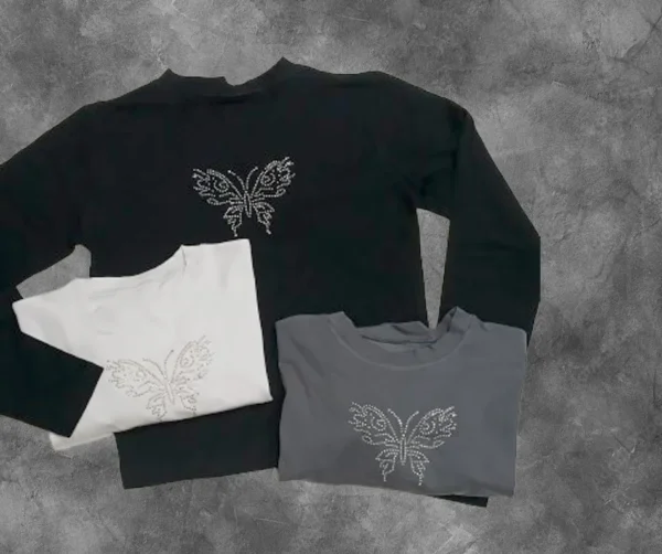 Camiseta Manga Larga Con Strass Mariposa