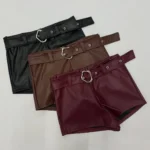 Short Engomado De Hebilla