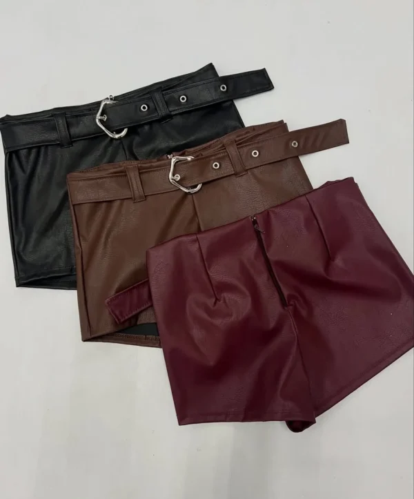 Short Engomado De Hebilla 2