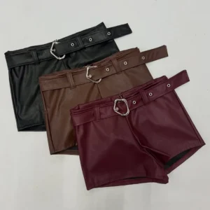 Short Engomado De Hebilla